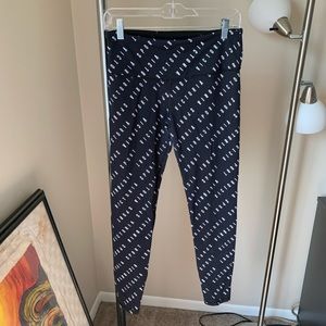 Victoria’s Secret Sport Logo Print Leggings